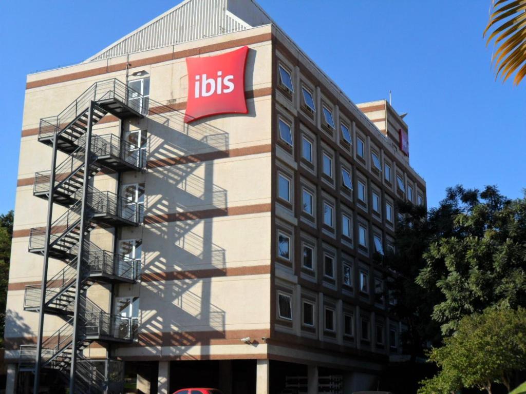 Hotel Ibis Paulínia Exterior foto