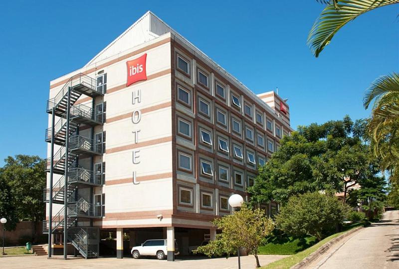 Hotel Ibis Paulínia Exterior foto